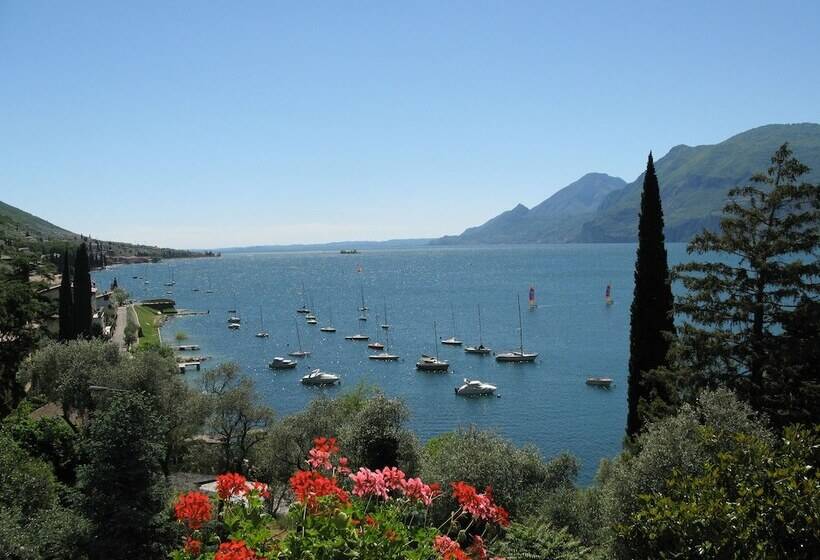 هتل Villa Orizzonte