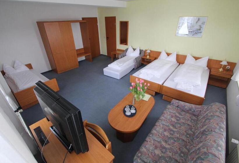 בית מלון כפרי Weisse Taube