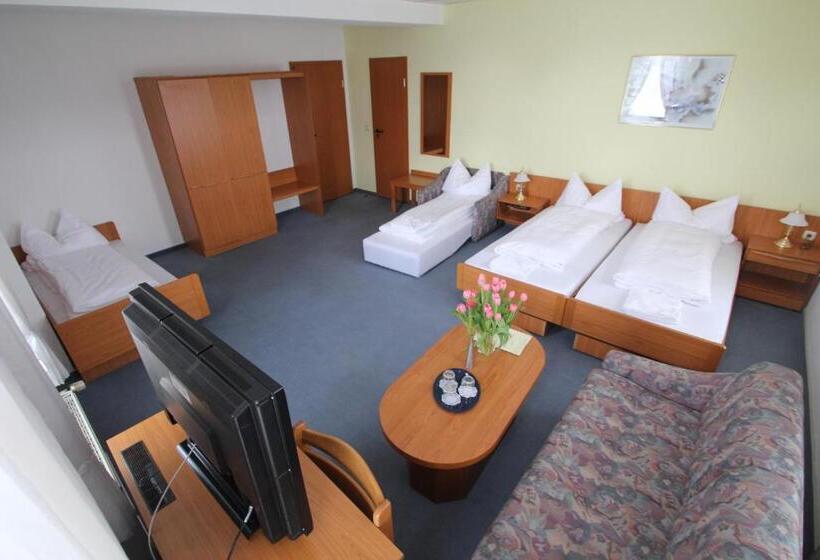 בית מלון כפרי Weisse Taube