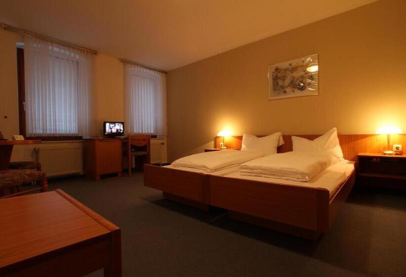 בית מלון כפרי Weisse Taube