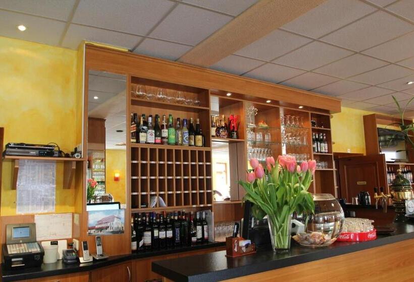 בית מלון כפרי Weisse Taube