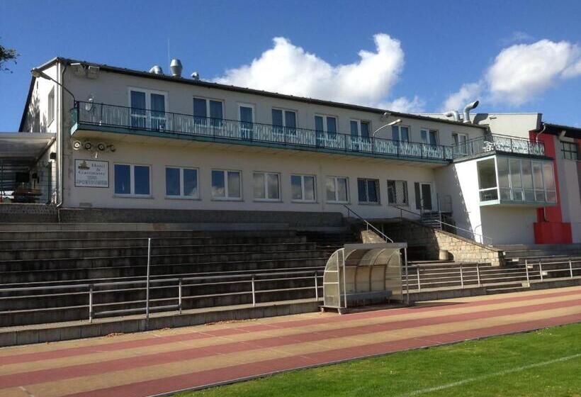 فندق Zum Sportforum