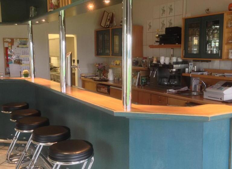 فندق Zum Sportforum