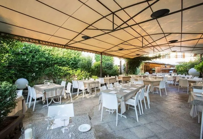 ホテル Albergo Ristorante Giardino