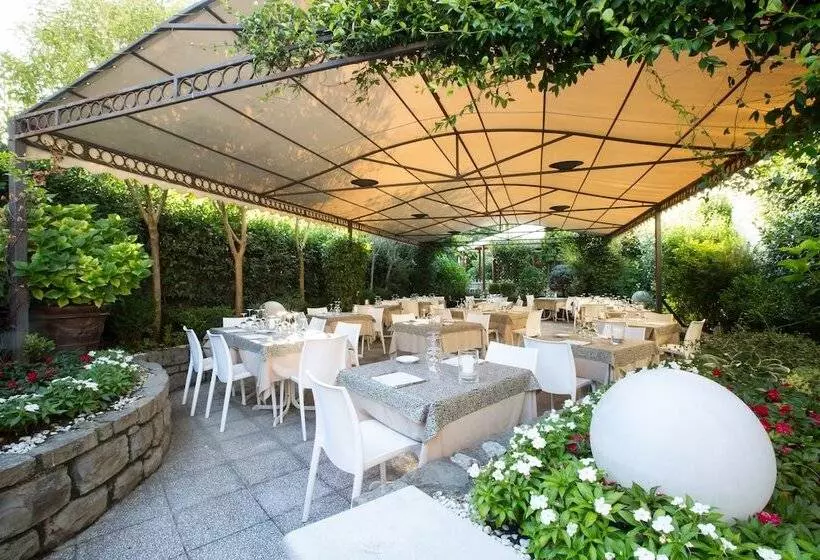 ホテル Albergo Ristorante Giardino