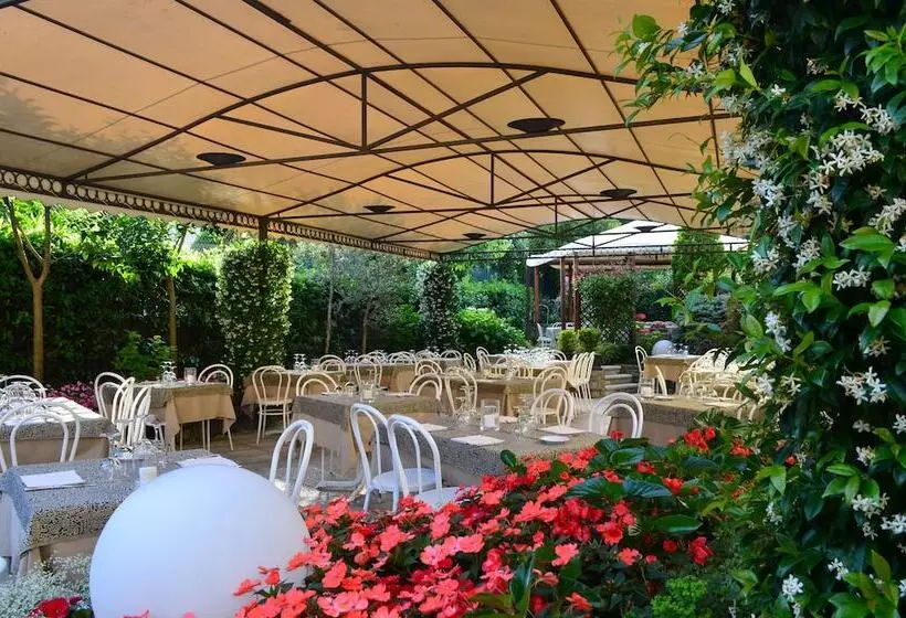 ホテル Albergo Ristorante Giardino