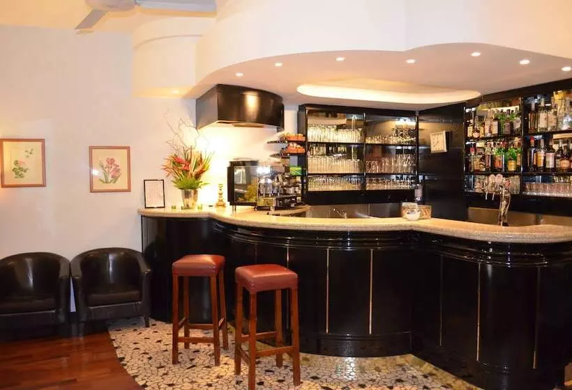 ホテル Albergo Ristorante Giardino