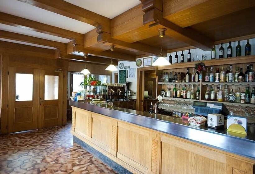 בית מלון כפרי De Fronz