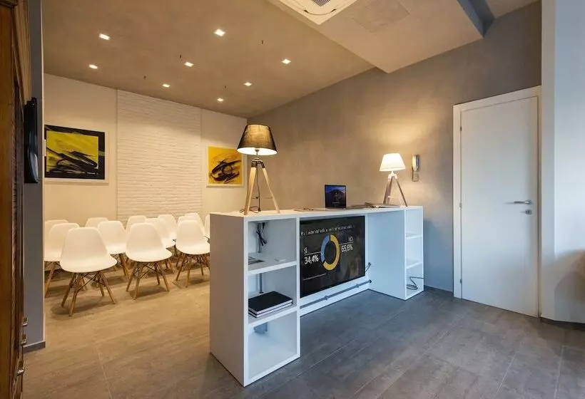 ホテル Dimorae Rooms And Suites Apartments