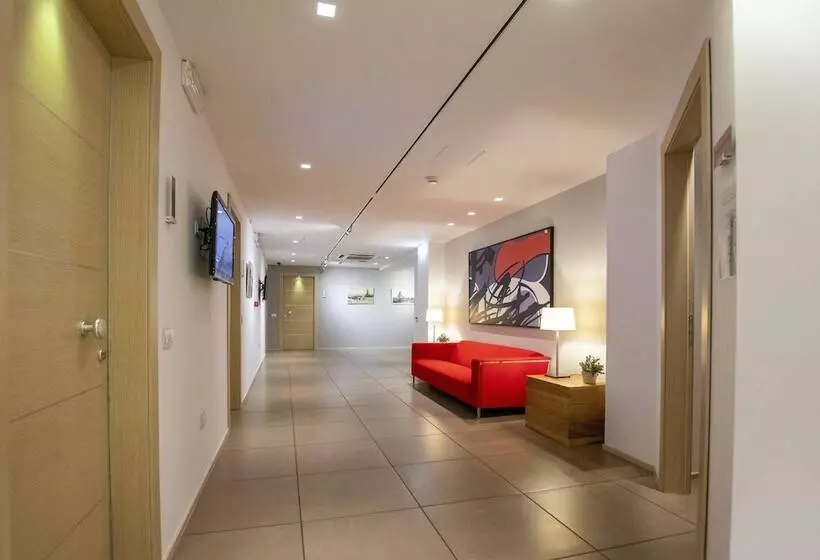 ホテル Dimorae Rooms And Suites Apartments