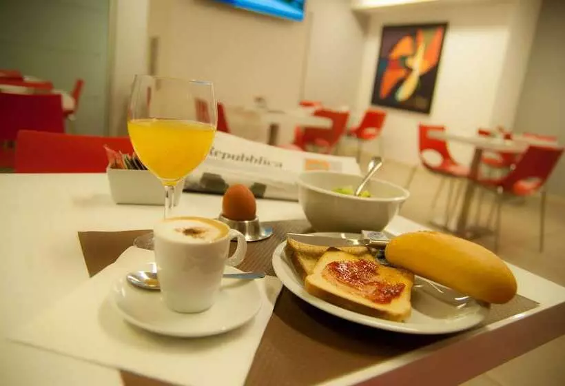 ホテル Dimorae Rooms And Suites Apartments