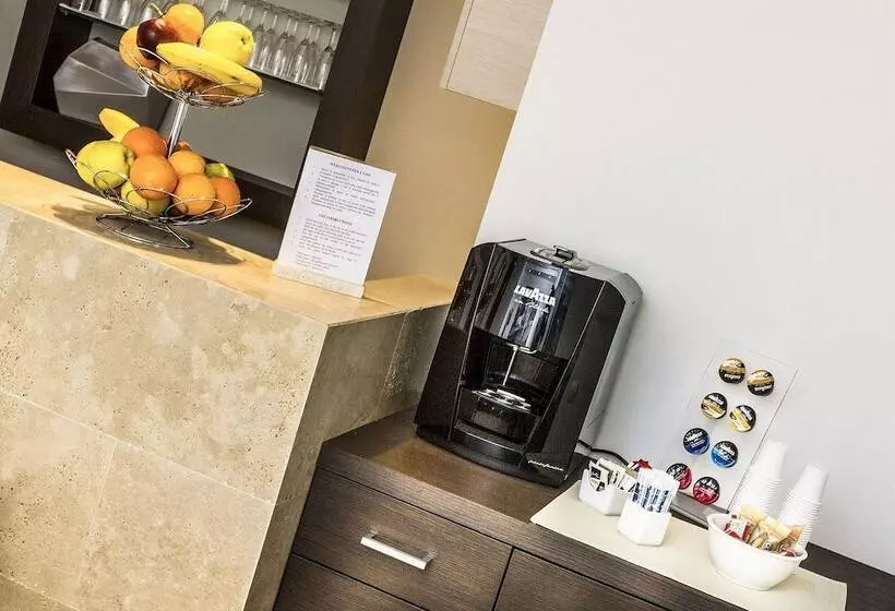 ホテル Dimorae Rooms And Suites Apartments