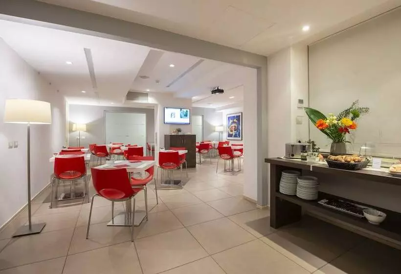 ホテル Dimorae Rooms And Suites Apartments