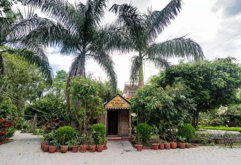 هتل Eden Jungle Resort