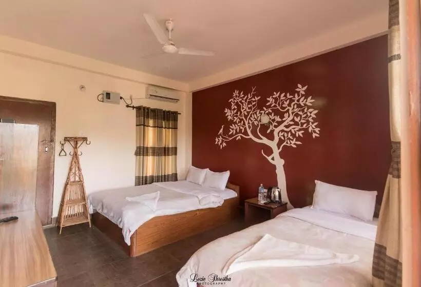 هتل Eden Jungle Resort