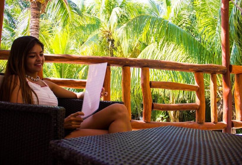 هتل Golden Paradise Town