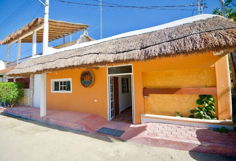 هتل Golden Paradise Town