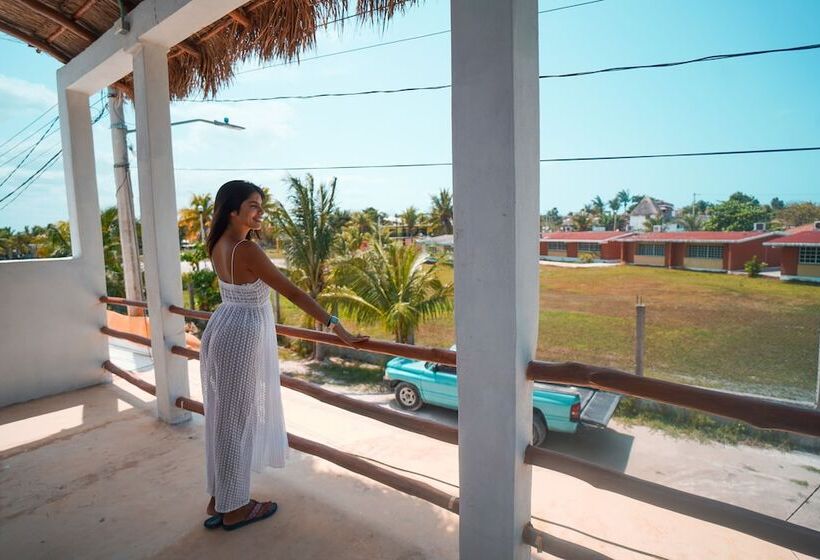 هتل Golden Paradise Town