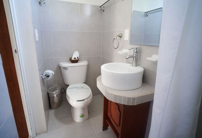 هتل Golden Paradise Town