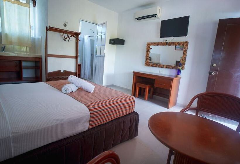 هتل Golden Paradise Town