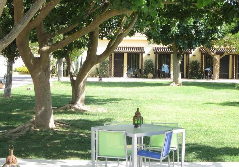 בית מלון כפרי Le Dune Resort