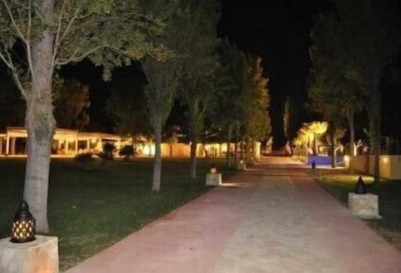 בית מלון כפרי Le Dune Resort