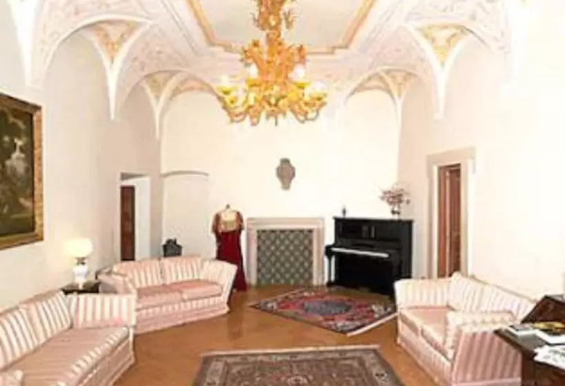 ホテル Palazzo Dragoni Residenza D Epoca