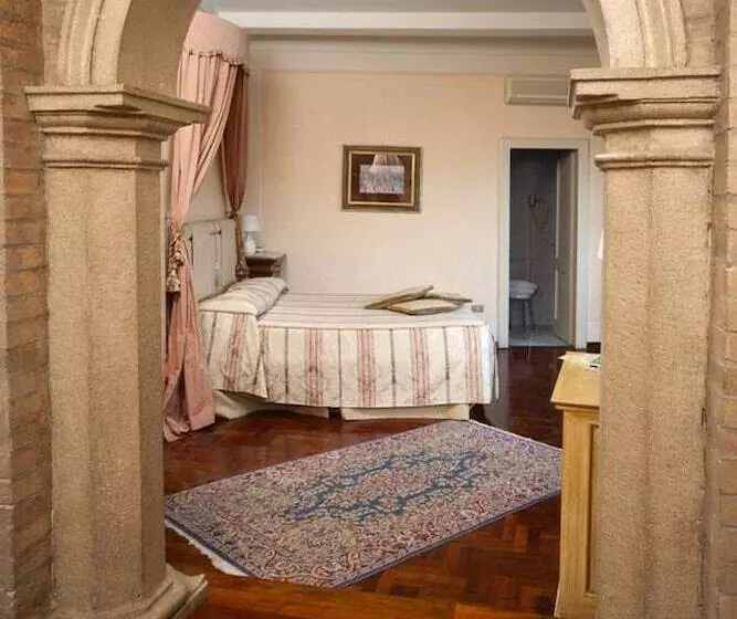 ホテル Palazzo Dragoni Residenza D Epoca