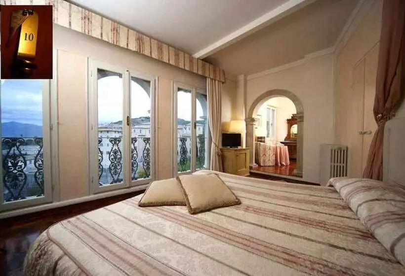 ホテル Palazzo Dragoni Residenza D Epoca