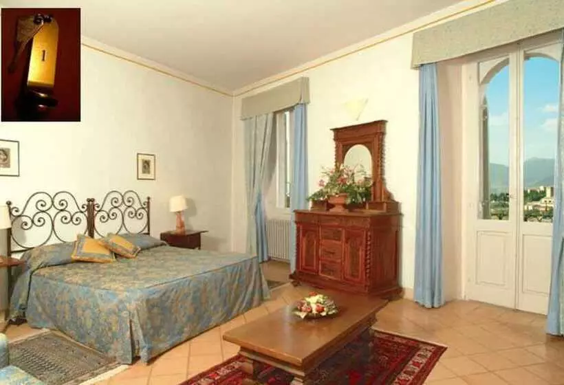ホテル Palazzo Dragoni Residenza D Epoca