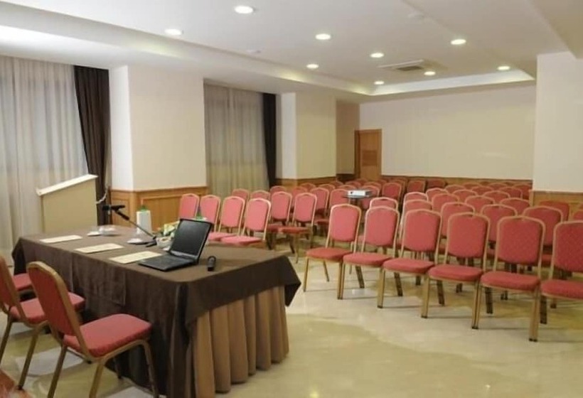 Отель Ristorante La Lanterna