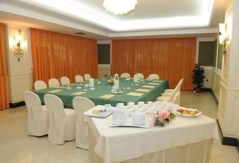 ホテル Ristorante La Lanterna