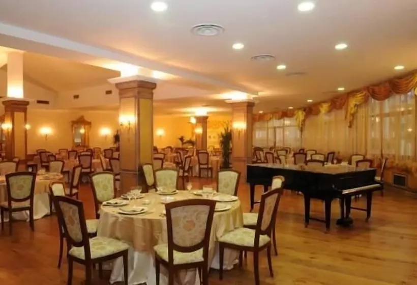 ホテル Ristorante La Lanterna