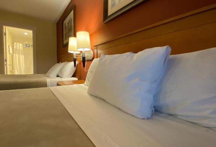 Hotell Sahara Courtyard Inn Osoyoos