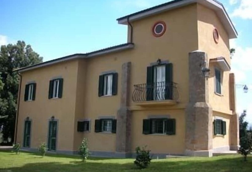 هتل Tenuta Di Pietra Porzia