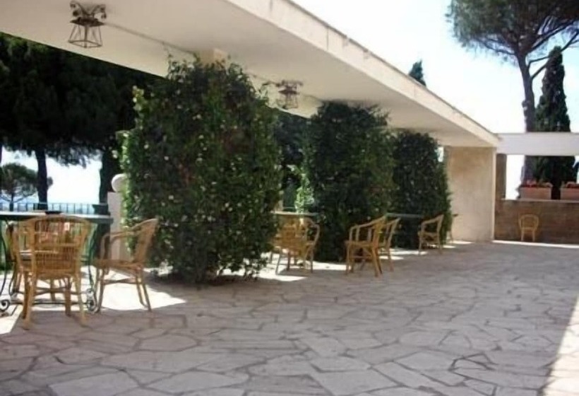 هتل Tenuta Di Pietra Porzia