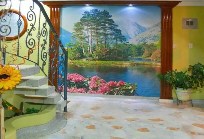 ホテル Venecia Confort