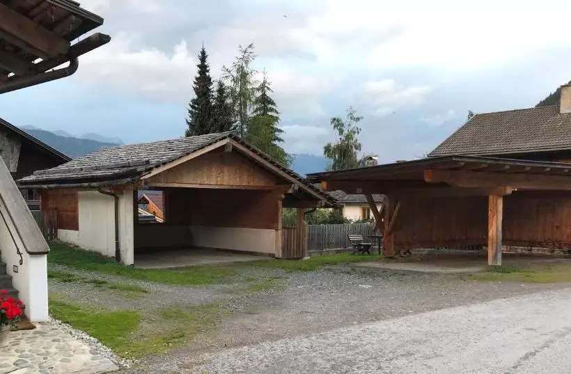 ホテル Landhaus Schloss Anras