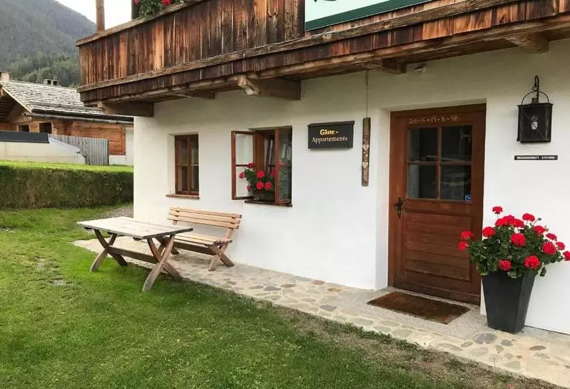 ホテル Landhaus Schloss Anras
