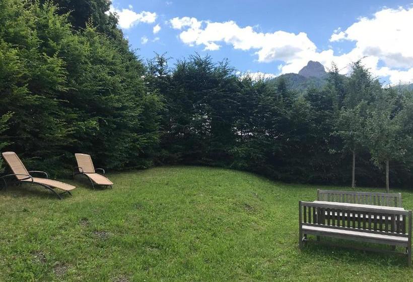 Отель Landhaus Schloss Anras