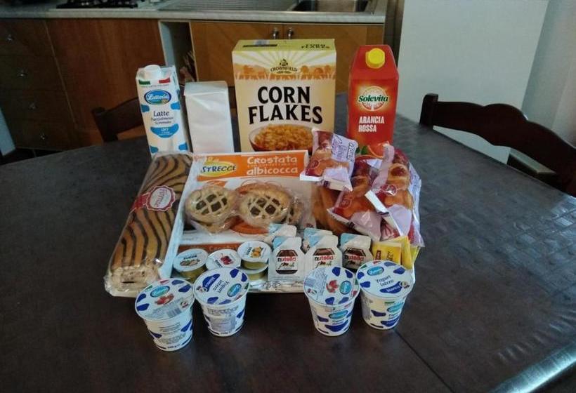 هتل Michela Rooms