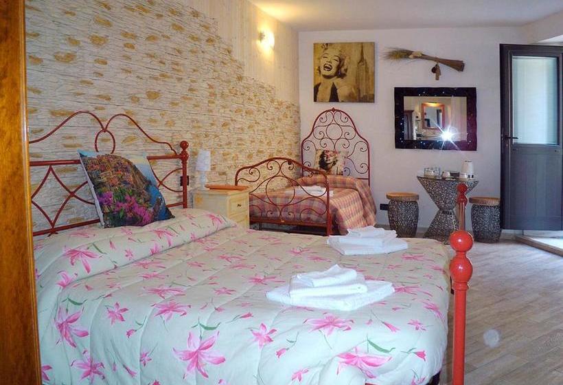 هتل Michela Rooms