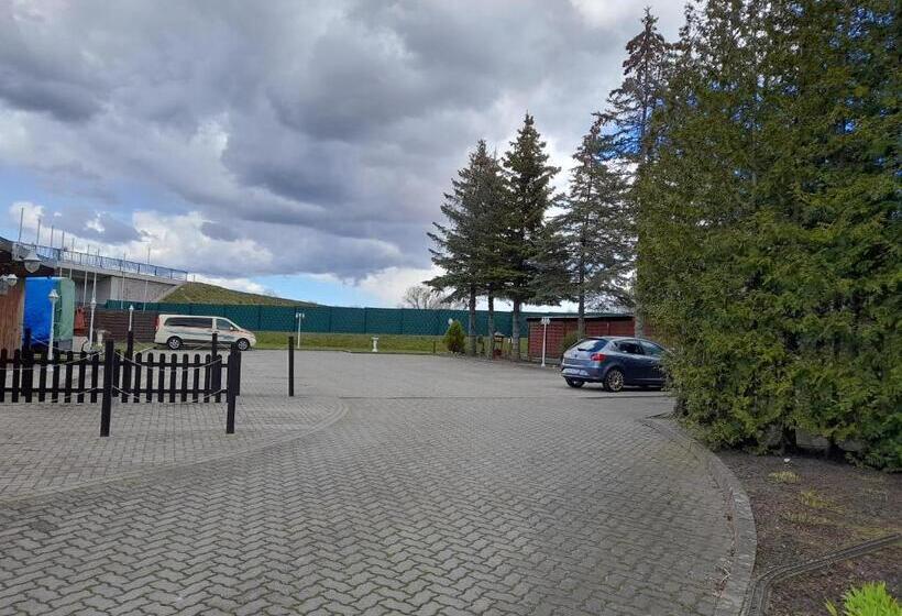 Отель Am Stadtwall