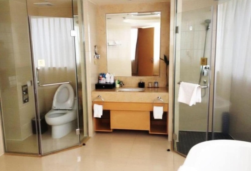 Отель Yinsheng International