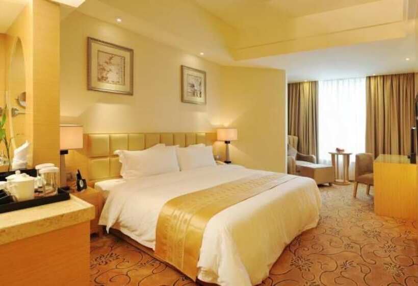 Отель Yinsheng International