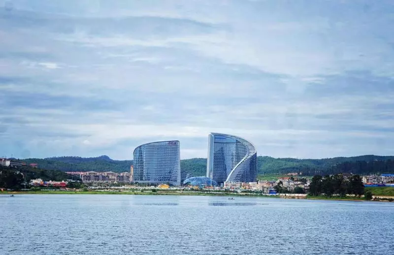 ホテル Howard Johnson Flower City  Kunming