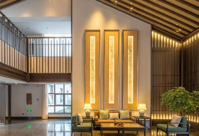 Отель Jiuhua Mountain Dongya