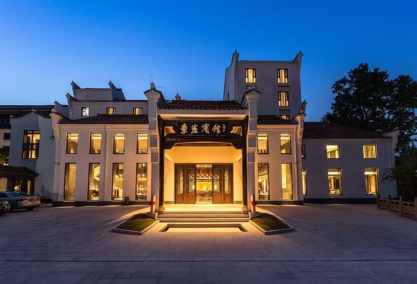 Отель Jiuhua Mountain Dongya