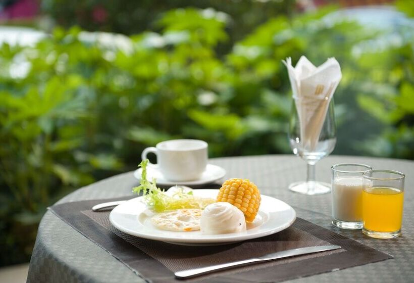 Hotel Qinghe Jin Jiang International