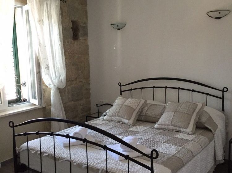 Cro Jet Set Apartments